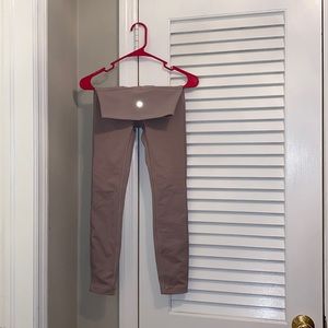 Lulu lemon wonder under train high-rise leggings